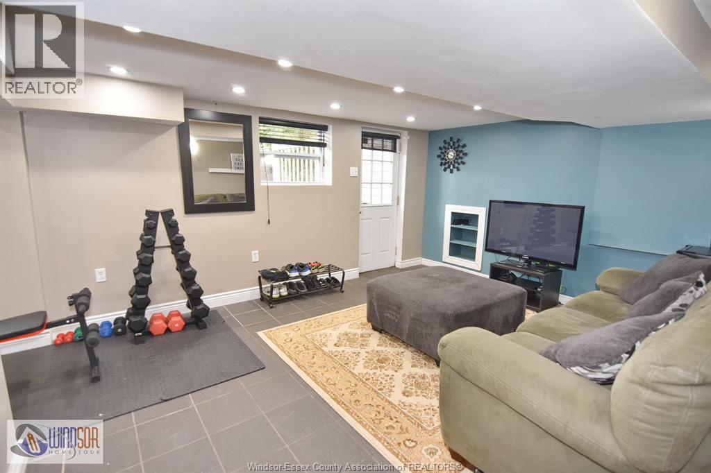 3165 Virginia Park Avenue, Windsor, Ontario  N9E 2C1 - Photo 34 - 26011510