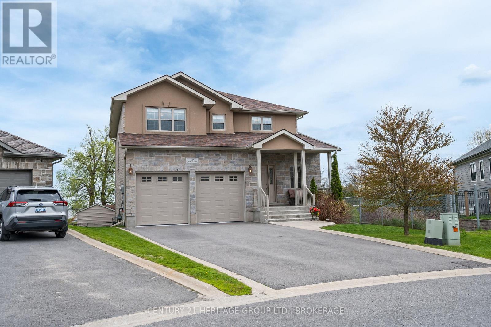 137 Jordyn's Court, Loyalist, Ontario K7N 0A7 - Photo 2 - X13153560