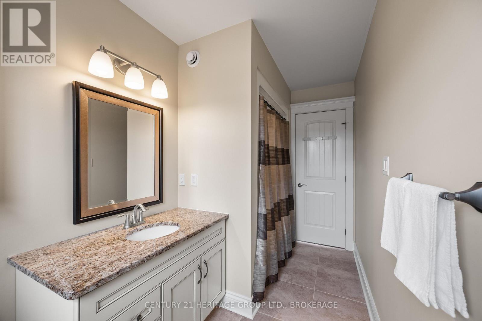137 Jordyn's Court, Loyalist, Ontario K7N 0A7 - Photo 32 - X13153560