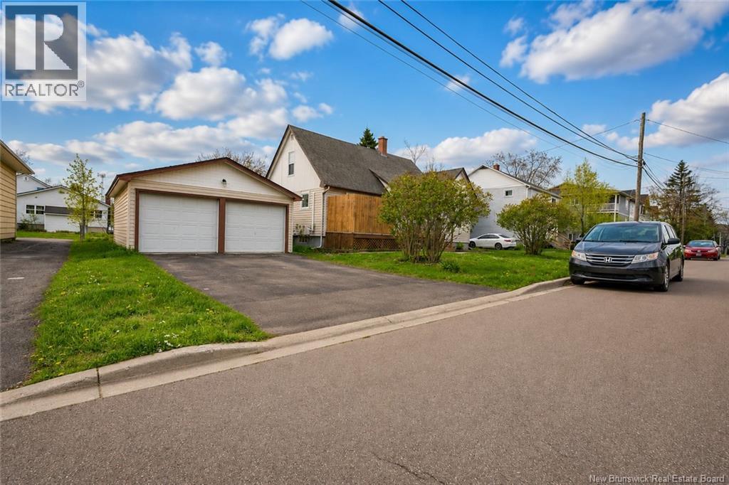 39 Edmond Street, Moncton, New Brunswick  E1A 3K5 - Photo 8 - NB139984