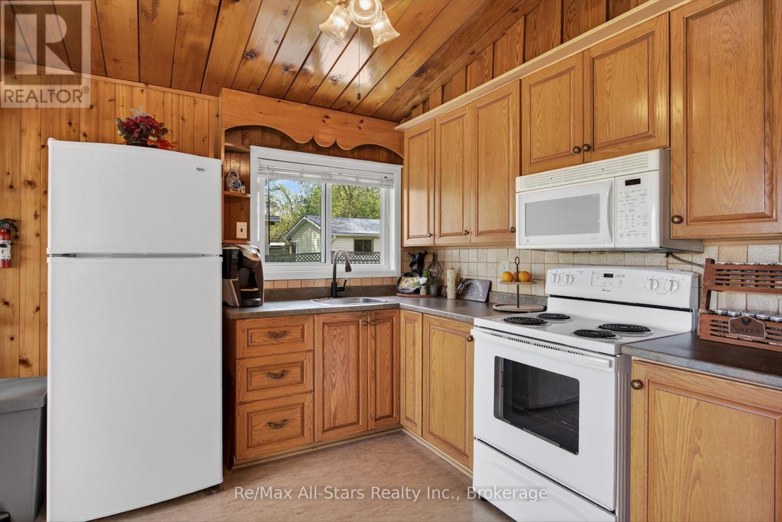 132 Fenelon Drive, Kawartha Lakes, Ontario  K0M 1G0 - Photo 7 - X13153582