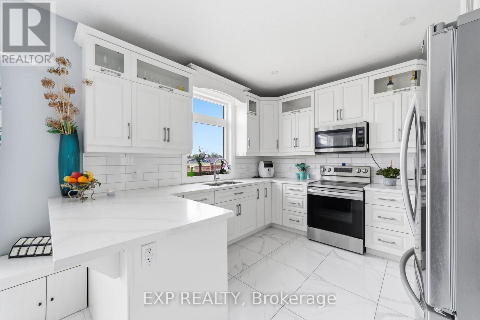 211 Leitch Street, Dutton/dunwich (Dutton), Ontario  N0L 1J0 - Photo 5 - X13153556