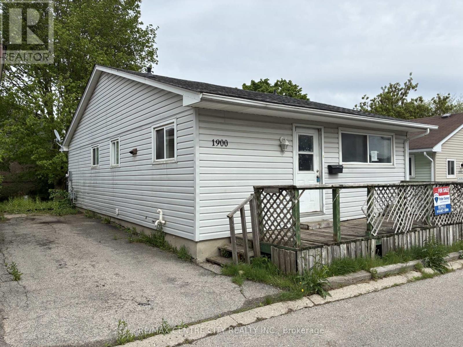 1900 Culver Drive, London East (East H), Ontario  N5V 3K6 - Photo 2 - X13153566