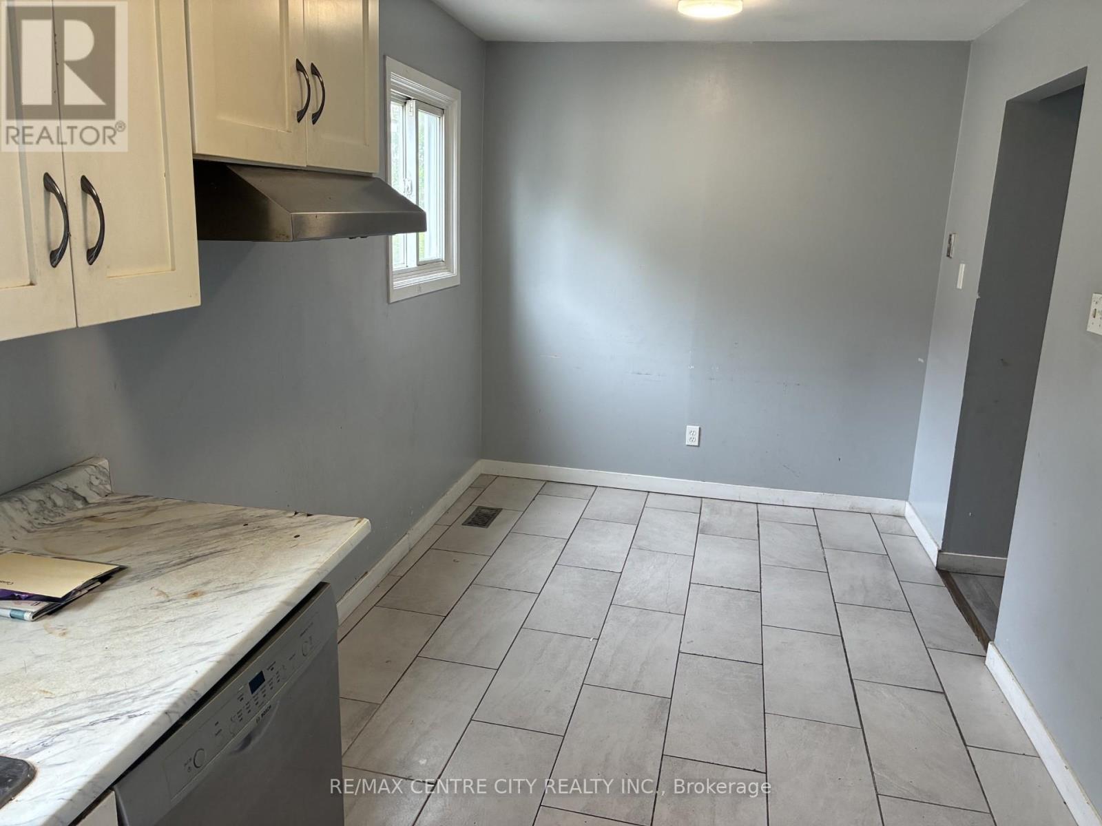 1900 Culver Drive, London East (East H), Ontario  N5V 3K6 - Photo 7 - X13153566