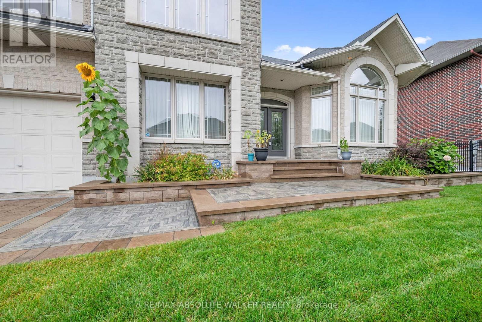 11 Tradewinds Drive, Ottawa, Ontario  K2G 6Y4 - Photo 4 - X13153578