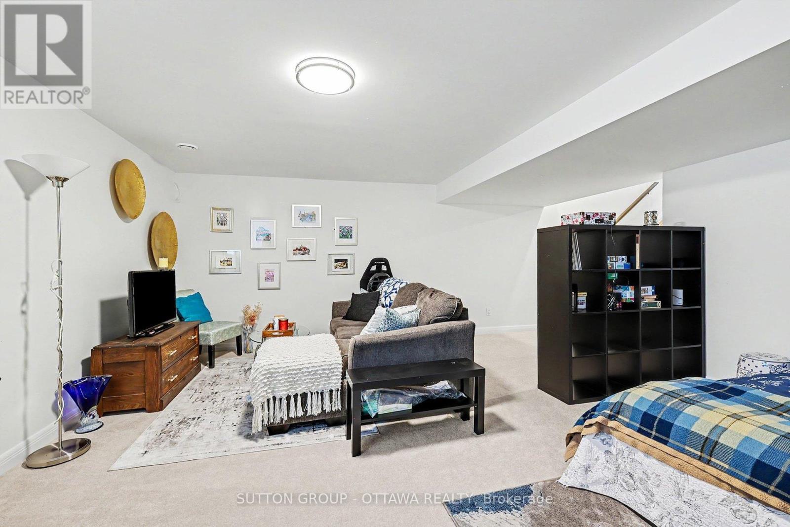 76 Michael Stoqua Street, Ottawa, Ontario  K1K 5A2 - Photo 12 - X13153602