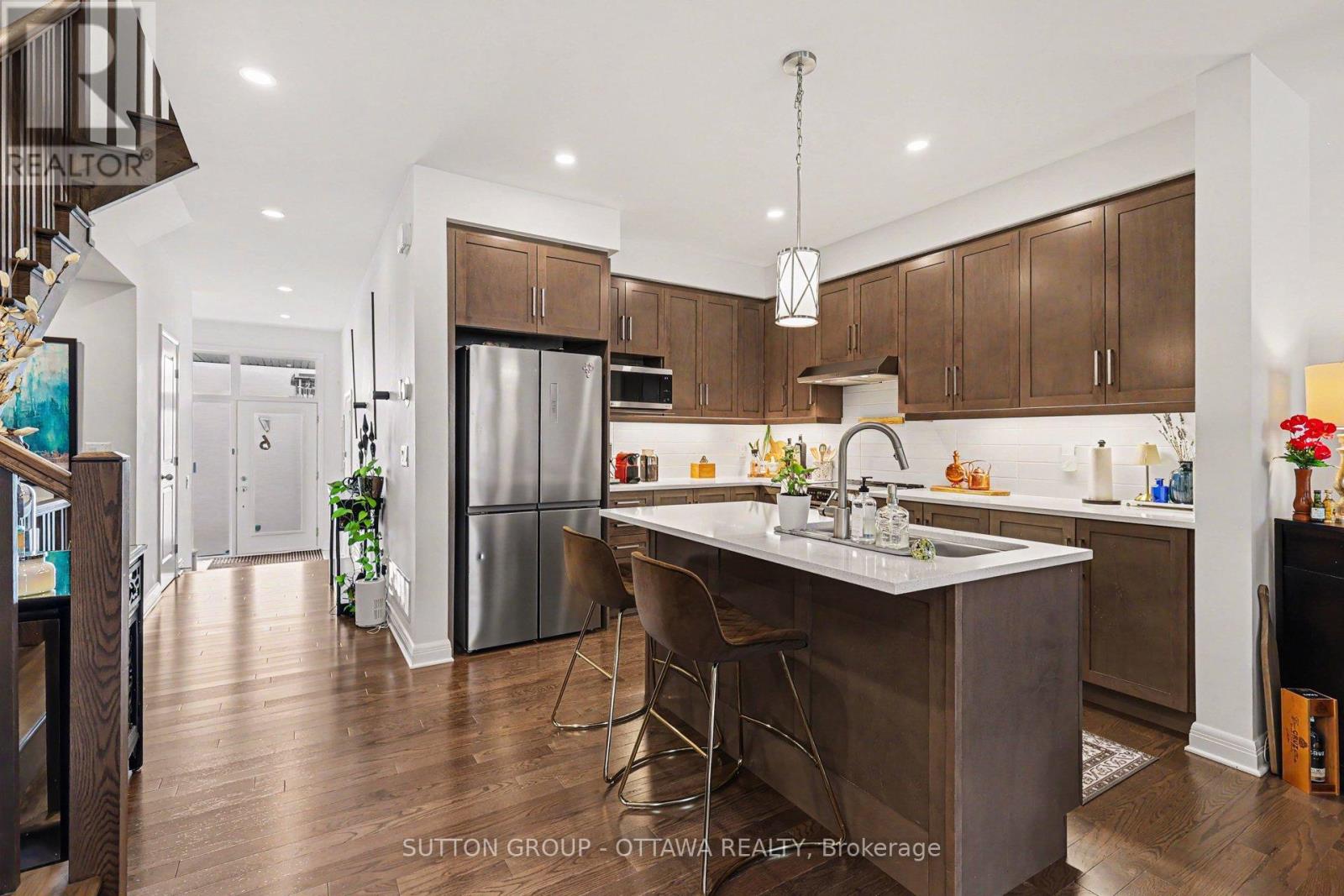 76 Michael Stoqua Street, Ottawa, Ontario  K1K 5A2 - Photo 2 - X13153602