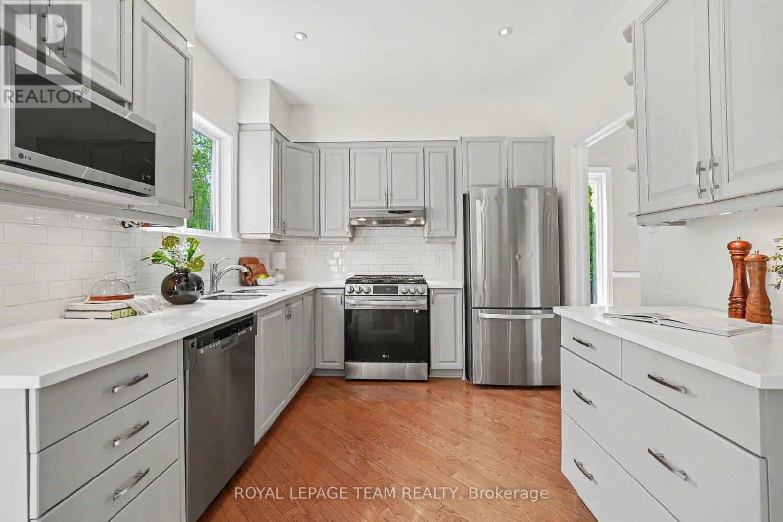 15 Ladybirds Crescent, Ottawa, Ontario  K2S 1Z6 - Photo 11 - X13153654