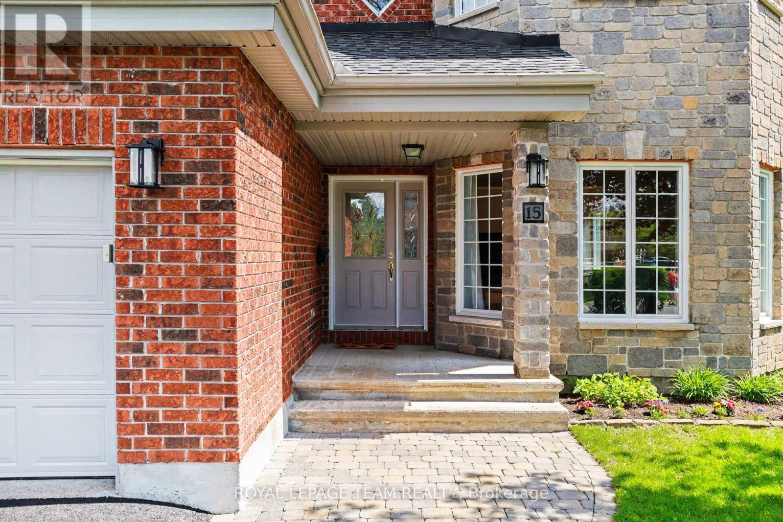 15 Ladybirds Crescent, Ottawa, Ontario  K2S 1Z6 - Photo 3 - X13153654