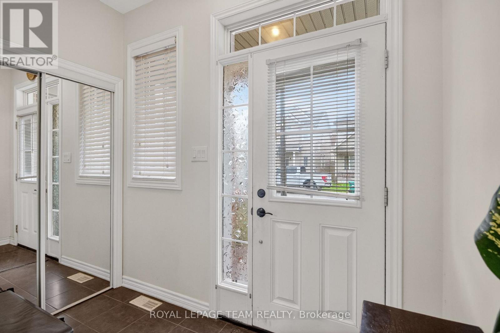 232 Rivertree Street, Ottawa, Ontario  K2M 0J3 - Photo 5 - X13153728