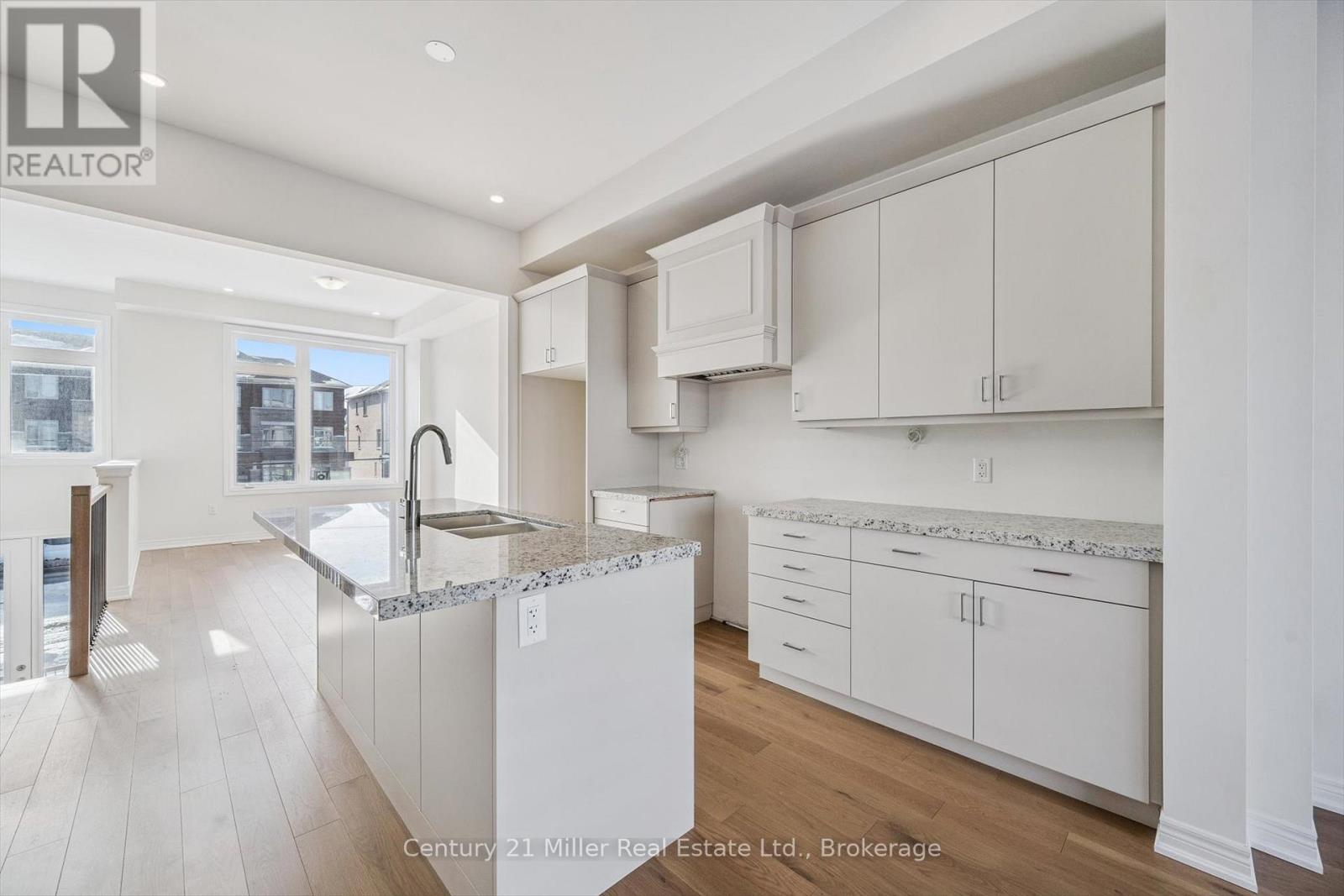 3199 Sixth Line, Oakville, Ontario  L6H 0V8 - Photo 1 - W13153596