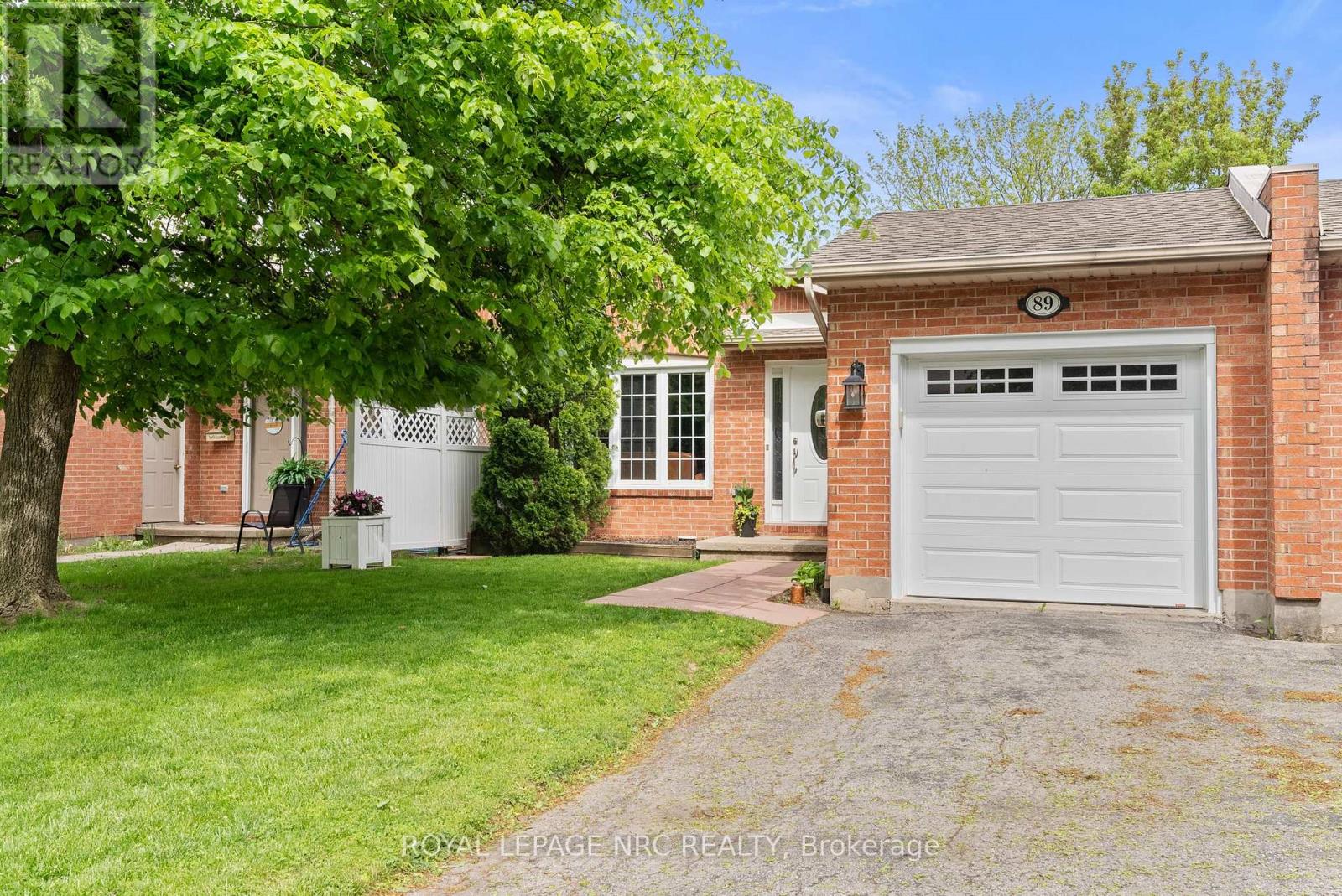 89 Stoney Brook Crescent, St. Catharines, Ontario  L2S 3R8 - Photo 1 - X13153646