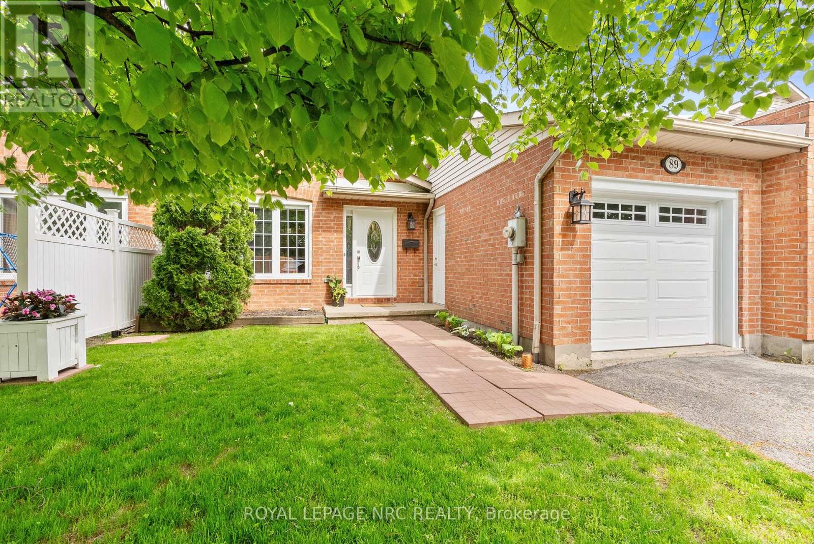 89 Stoney Brook Crescent, St. Catharines, Ontario  L2S 3R8 - Photo 4 - X13153646