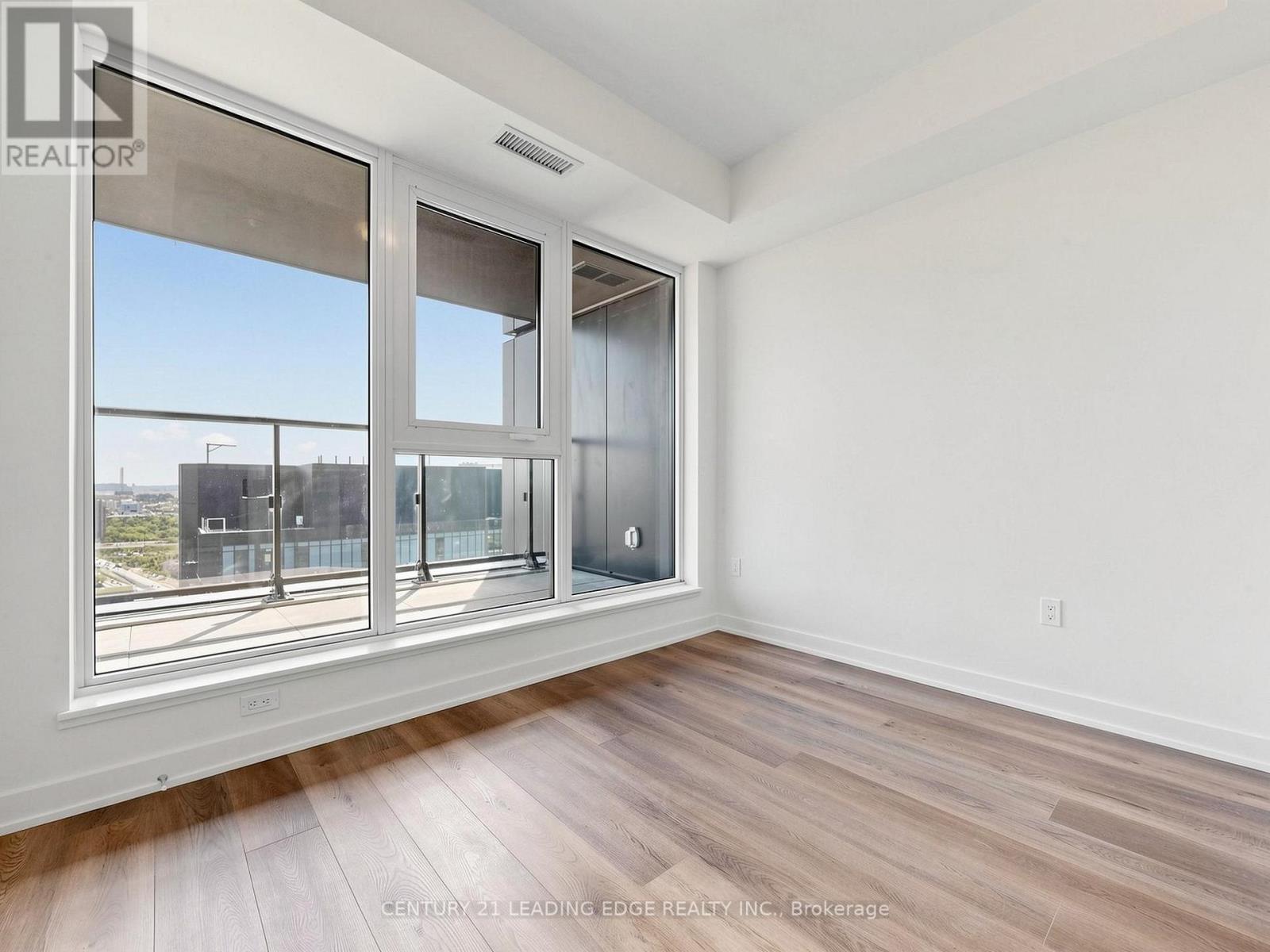3809 - 1 Quarrington Lane, Toronto, Ontario M3C 0S4 - Photo 13 - C13148680