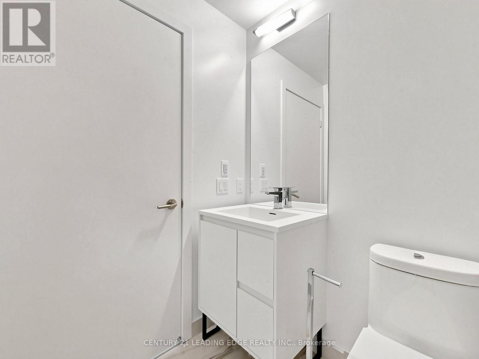 3809 - 1 Quarrington Lane, Toronto, Ontario M3C 0S4 - Photo 16 - C13148680