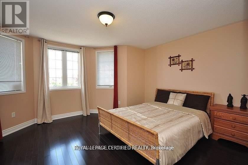 426 Orange Walk Crescent, Mississauga, Ontario L5R 0A8 - Photo 26 - W12834404