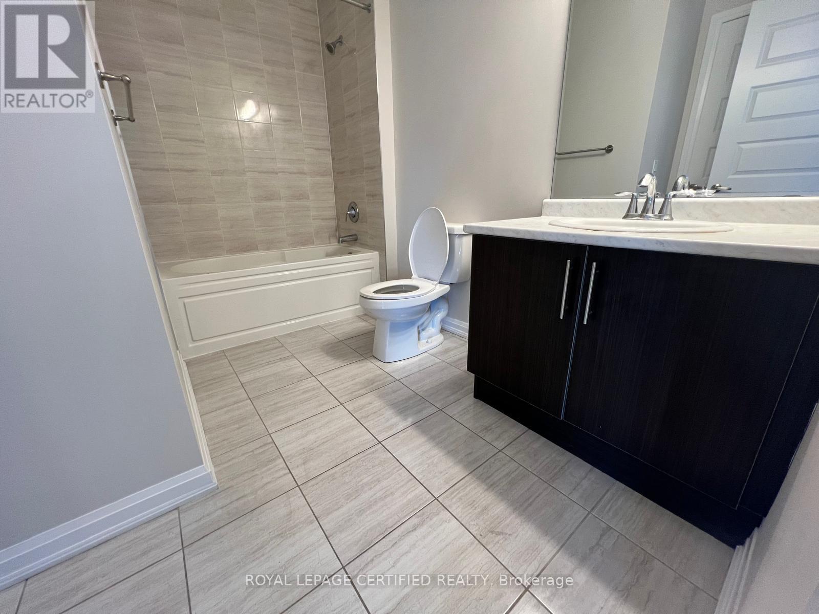 426 Orange Walk Crescent, Mississauga, Ontario L5R 0A8 - Photo 23 - W12834404