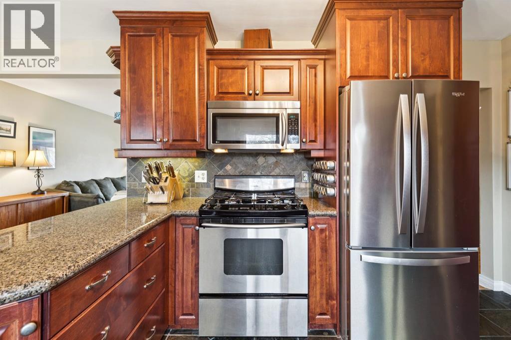26 Galway Crescent SW, Calgary, Alberta  T3E 4Y3 - Photo 14 - A2312735