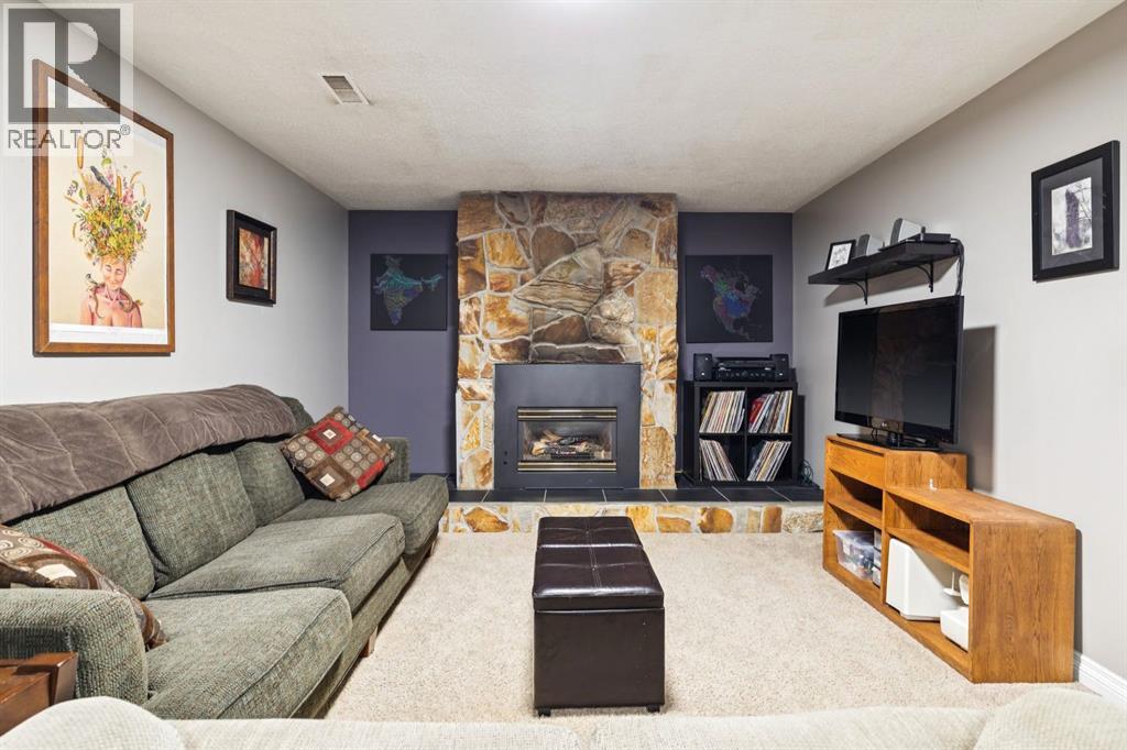 26 Galway Crescent SW, Calgary, Alberta  T3E 4Y3 - Photo 30 - A2312735