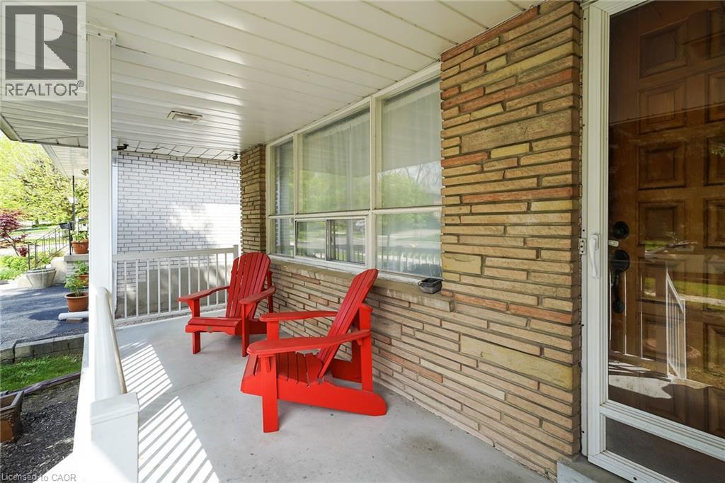 22 Hamptonbrook Drive, Toronto, Ontario  M9P 1A1 - Photo 3 - 40831844