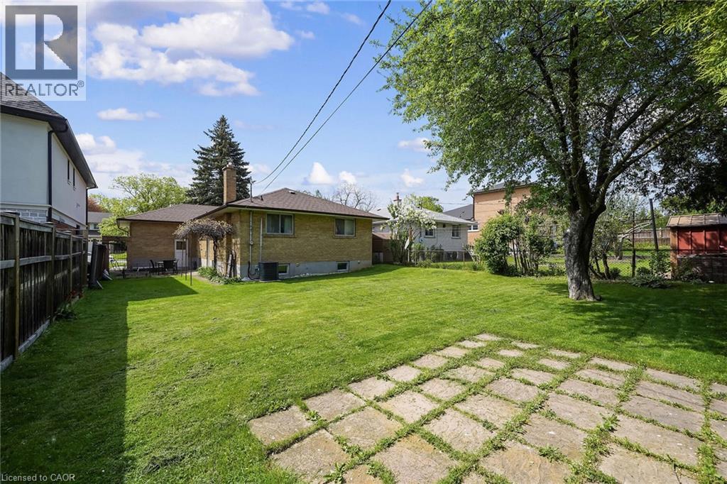 22 Hamptonbrook Drive, Toronto, Ontario  M9P 1A1 - Photo 30 - 40831844