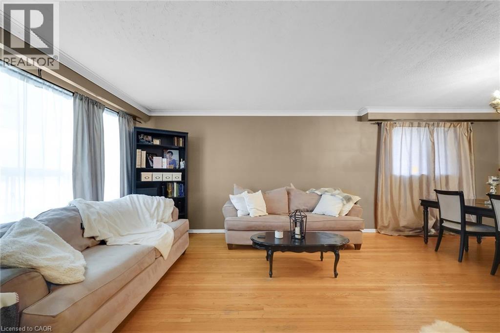 22 Hamptonbrook Drive, Toronto, Ontario  M9P 1A1 - Photo 6 - 40831844