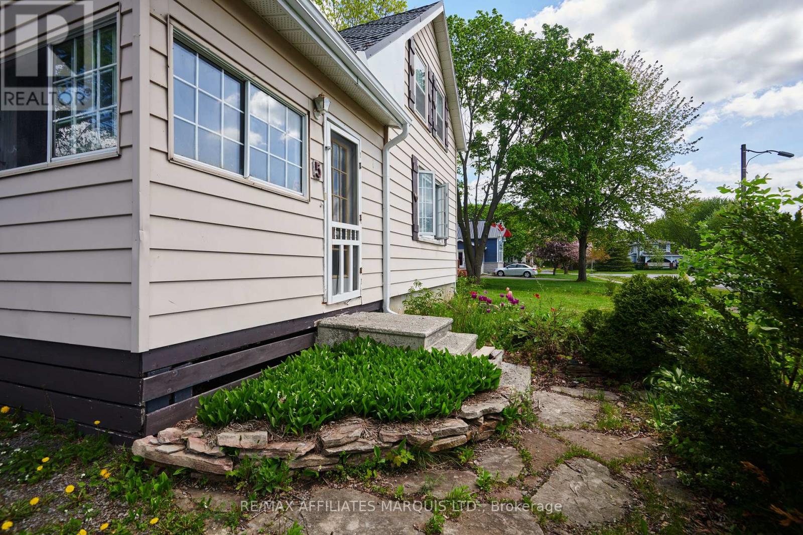 5 Pine Street, South Stormont, Ontario  K0C 1M0 - Photo 3 - X13125186