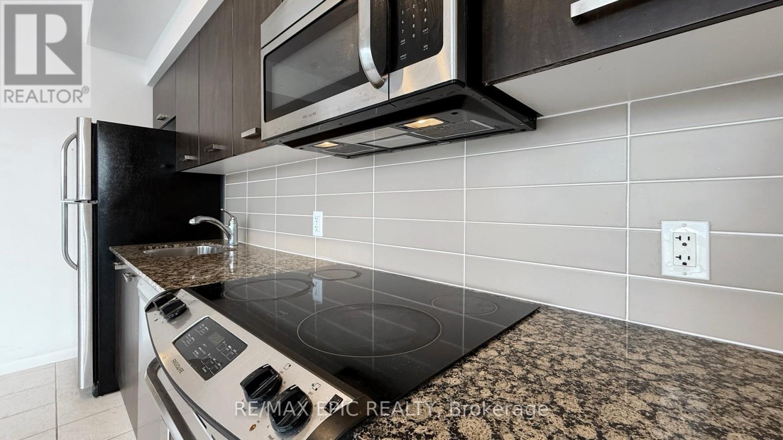 3208 - 832 Bay Street, Toronto, Ontario  M5S 1Z6 - Photo 15 - C13153674