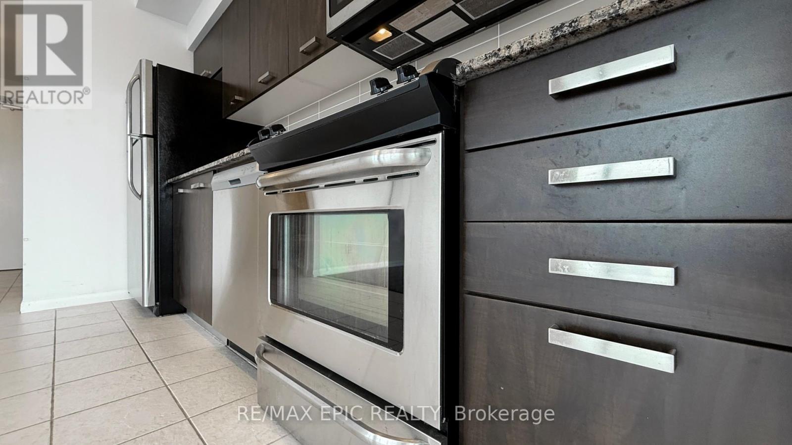 3208 - 832 Bay Street, Toronto, Ontario  M5S 1Z6 - Photo 16 - C13153674