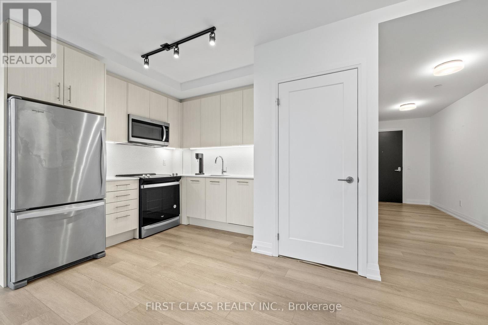 Ph1 - 286 Main Street, Toronto, Ontario  M4C 4X4 - Photo 7 - E13153622