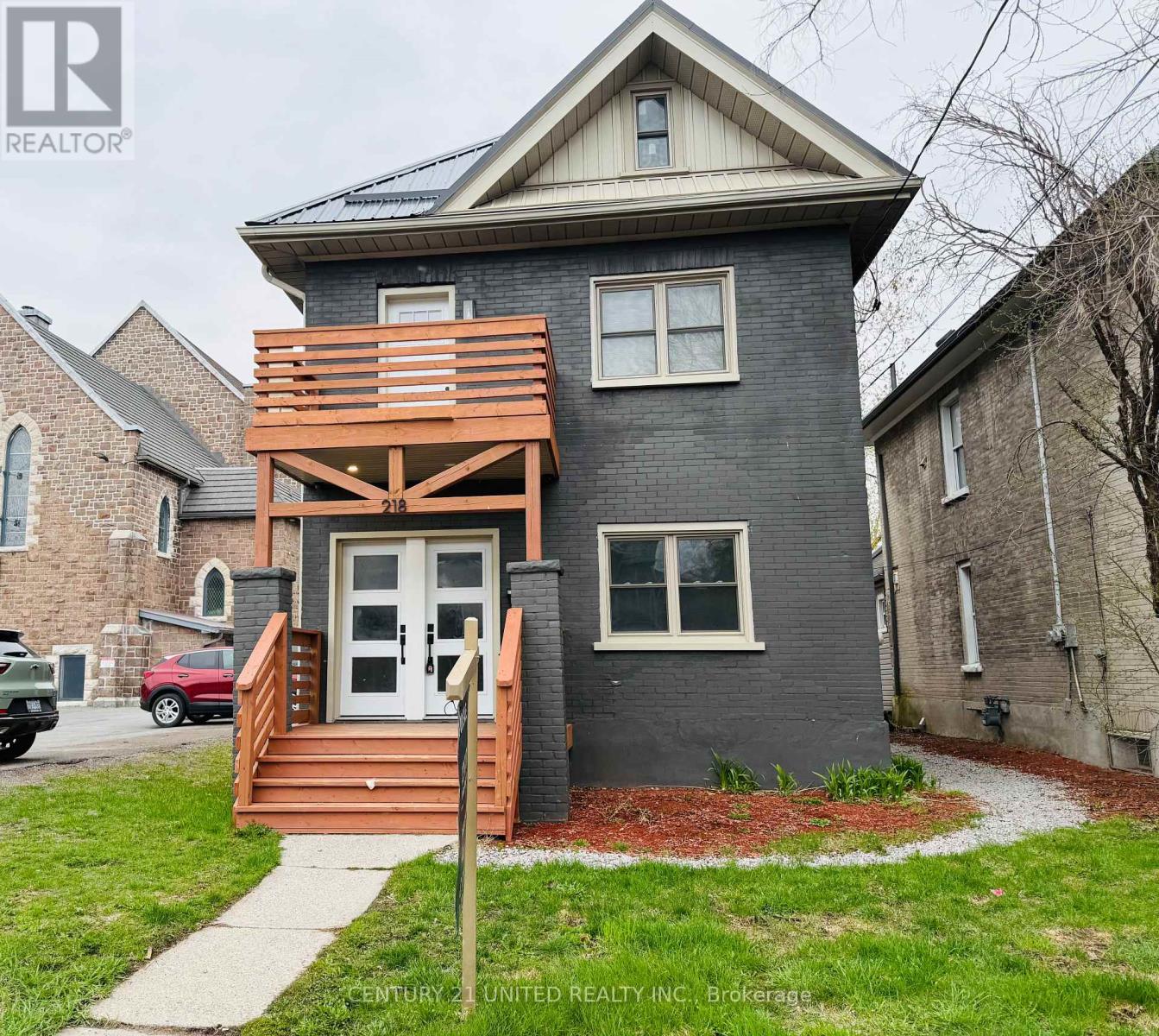 218 Park Street N, Peterborough, Ontario  K9J 3P8 - Photo 2 - X12878106