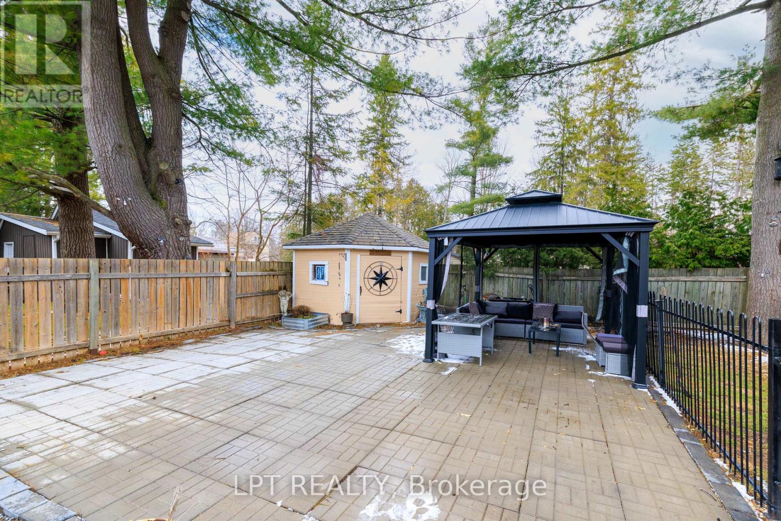 11 Hardwood Drive, Georgina, Ontario  L0E 1L0 - Photo 24 - N13153642