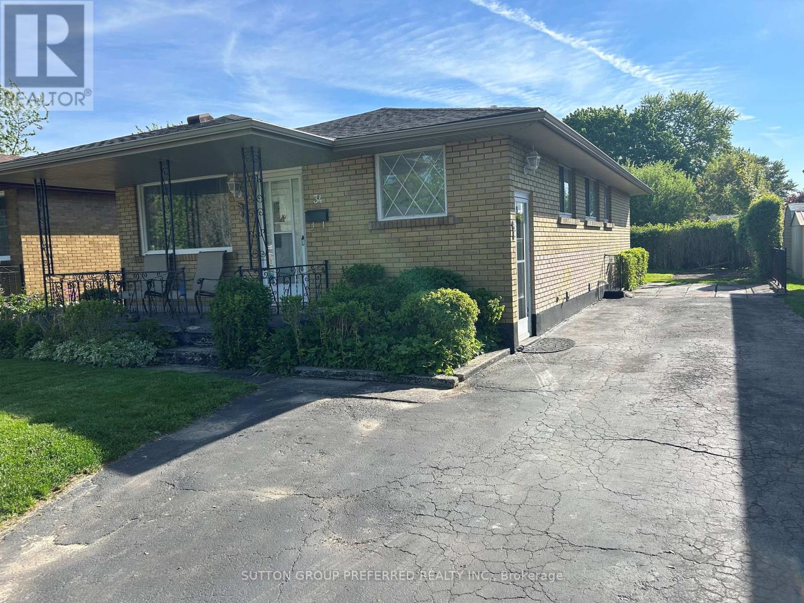 34 WEXFORD AVENUE, London East, Ontario