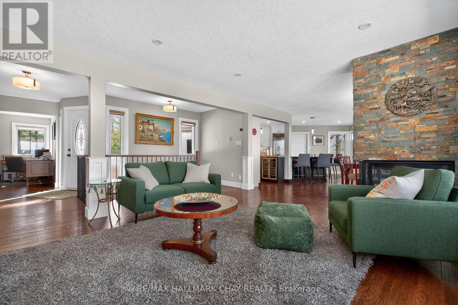 16 Highland Drive, Oro-Medonte, Ontario  L0L 2L0 - Photo 14 - S12870236