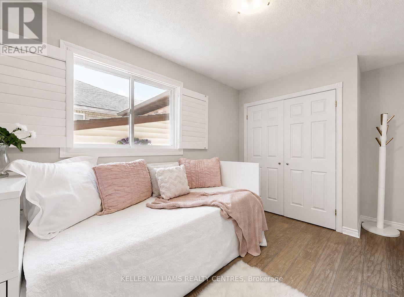 14 Gables Way, Barrie, Ontario  L4N 8M3 - Photo 17 - S13153638