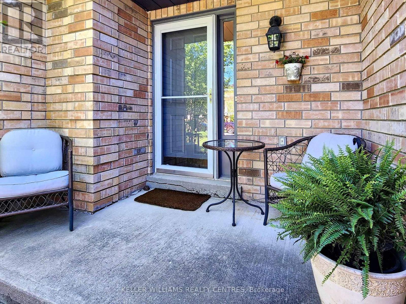 14 Gables Way, Barrie, Ontario  L4N 8M3 - Photo 2 - S13153638