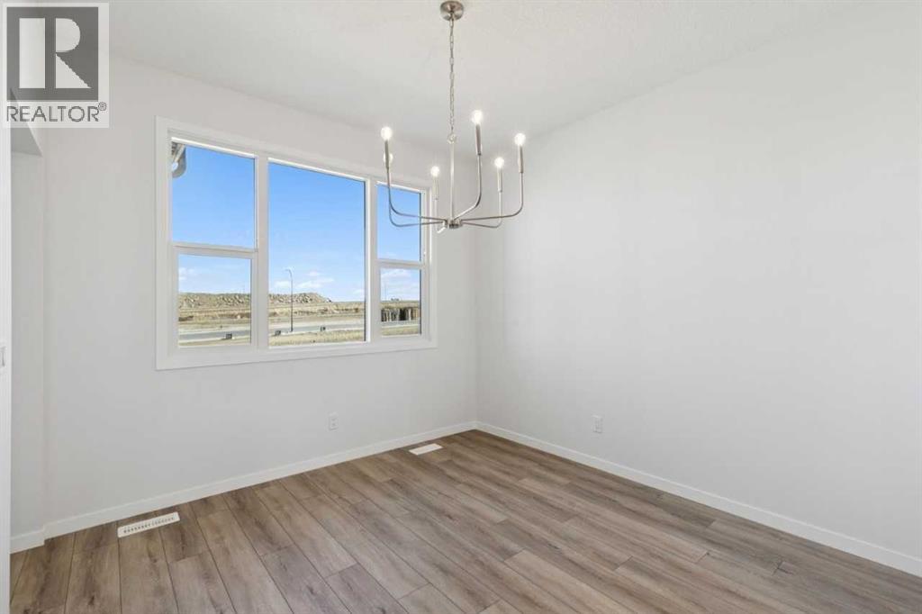 74 Lucas Heath NW, Calgary, Alberta  T3P 2Y2 - Photo 12 - A2303606