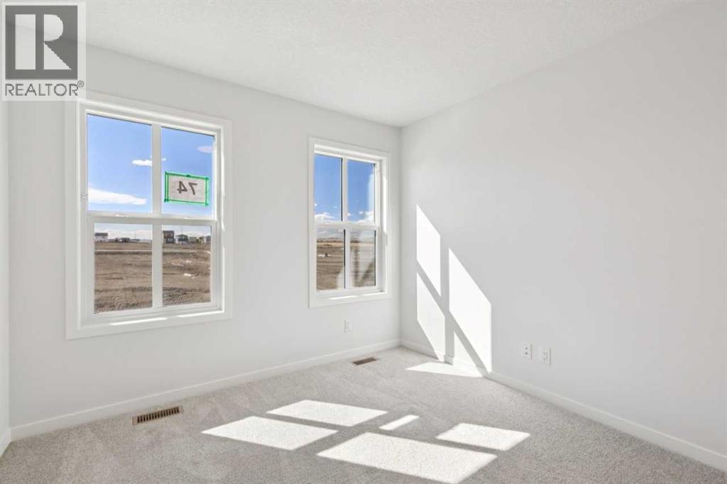 74 Lucas Heath NW, Calgary, Alberta  T3P 2Y2 - Photo 21 - A2303606