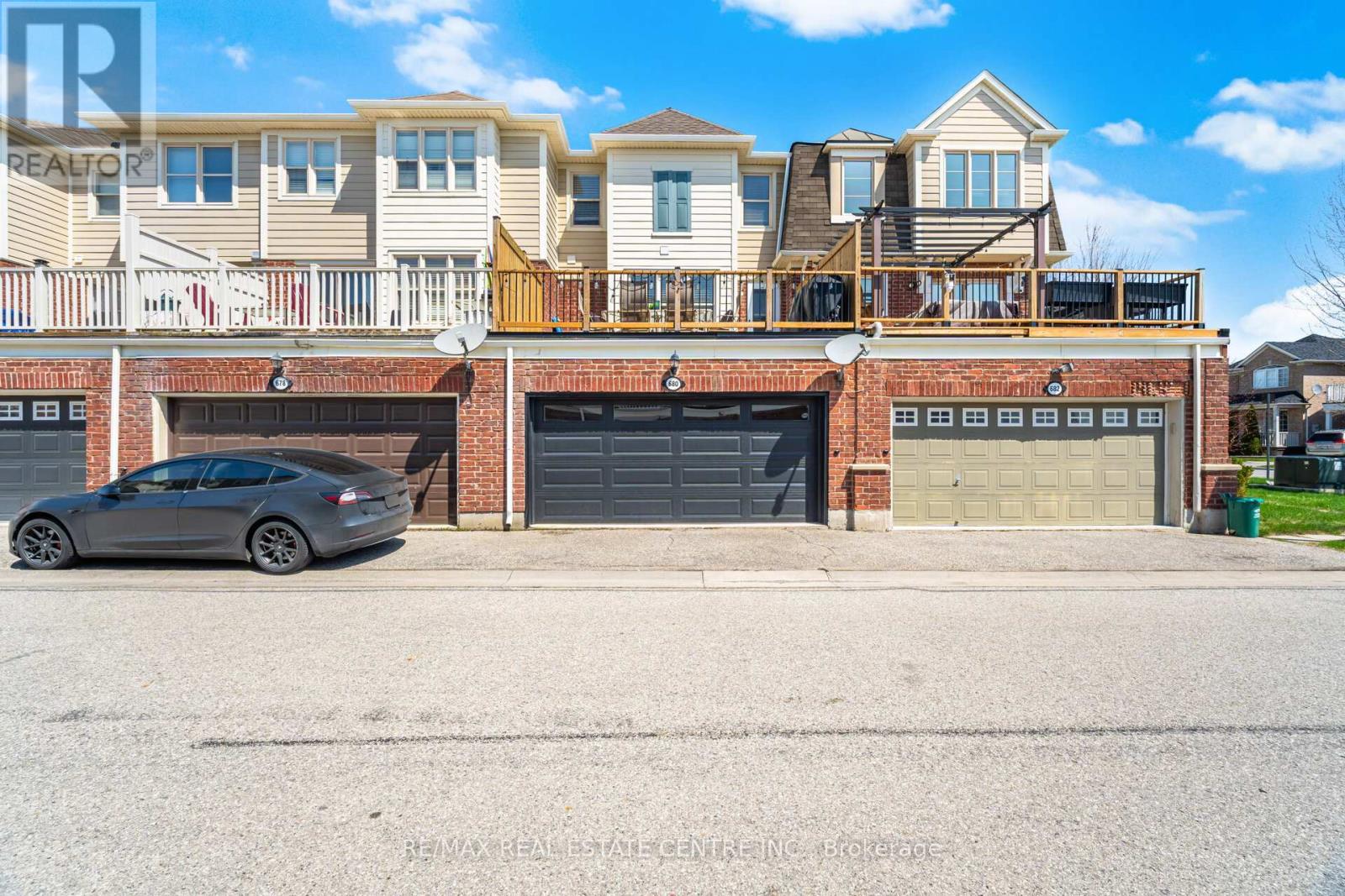 680 Mceastern Path, Milton, Ontario  L9T 0G4 - Photo 3 - W13153598