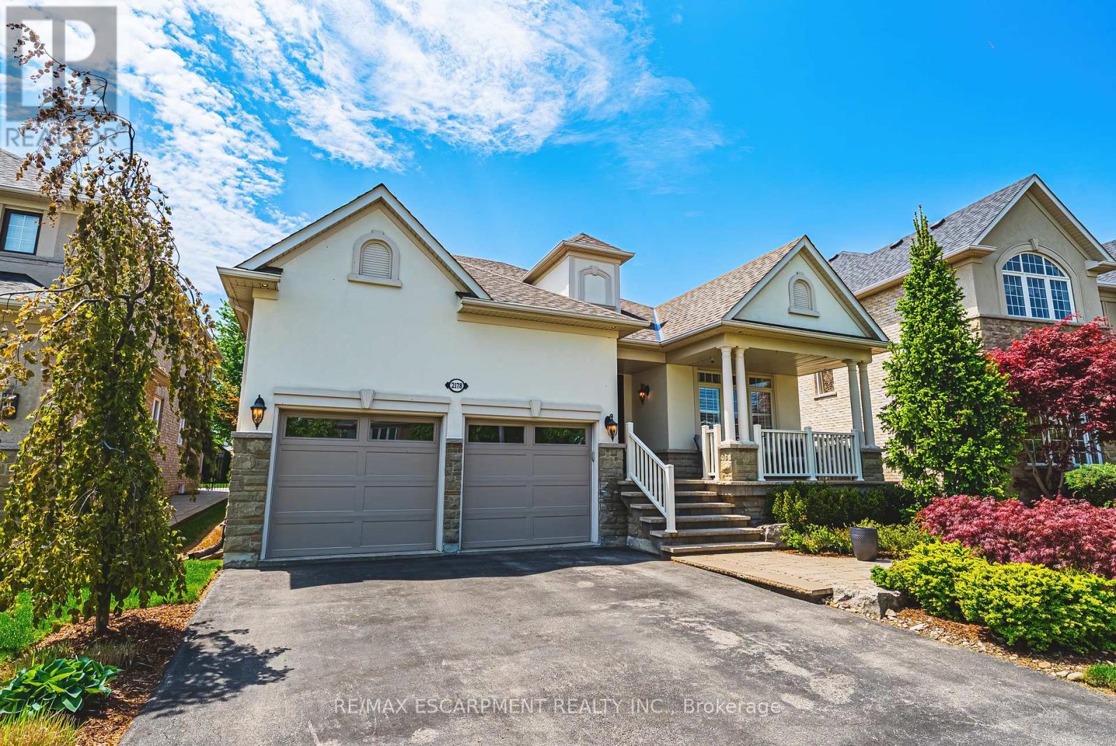 2178 Berwick Drive, Burlington, Ontario  L7M 5C2 - Photo 2 - W13153634