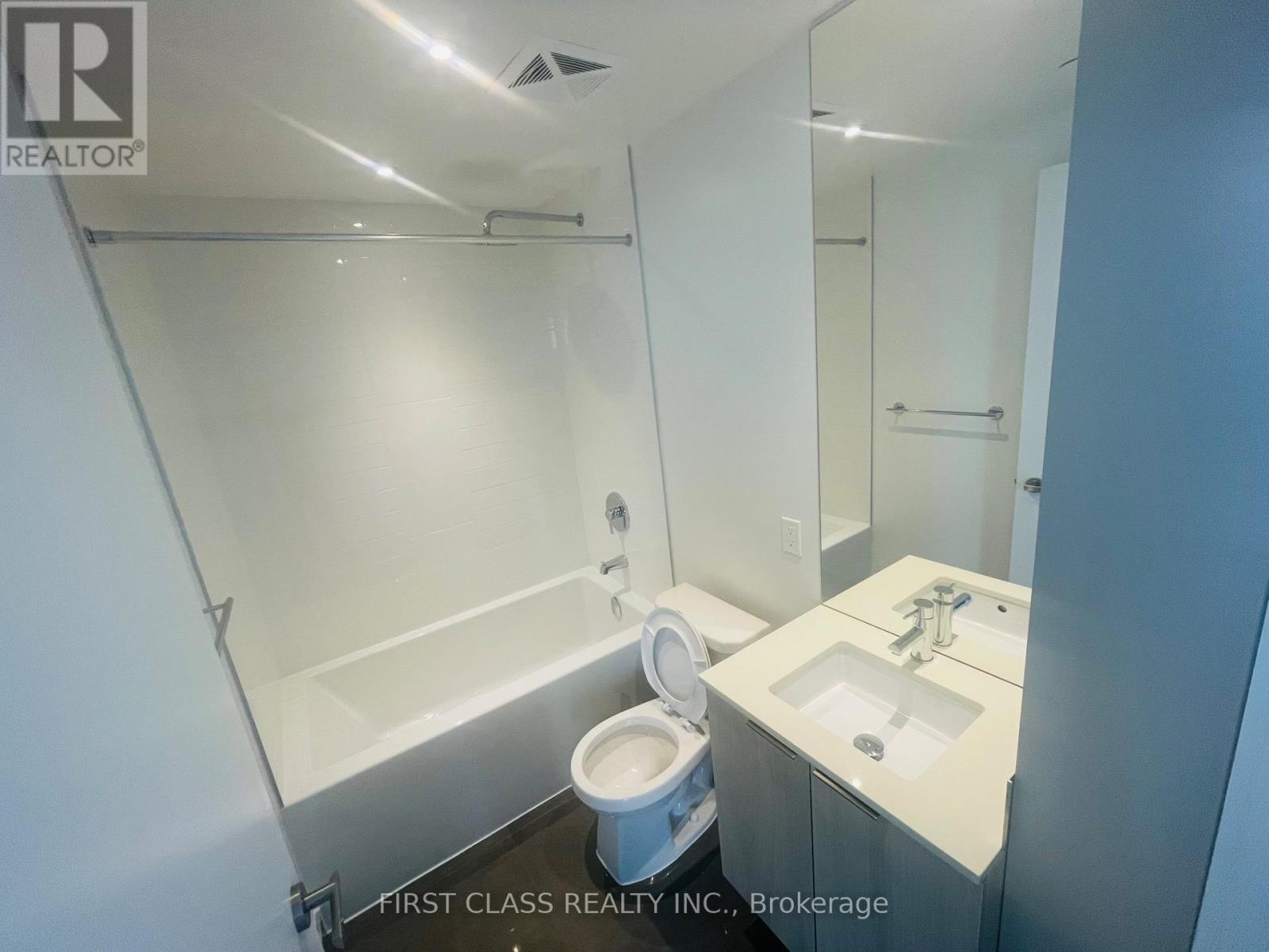 2608 - 448 Burnhamthorpe Road W, Mississauga, Ontario  L5B 0M3 - Photo 9 - W13153650