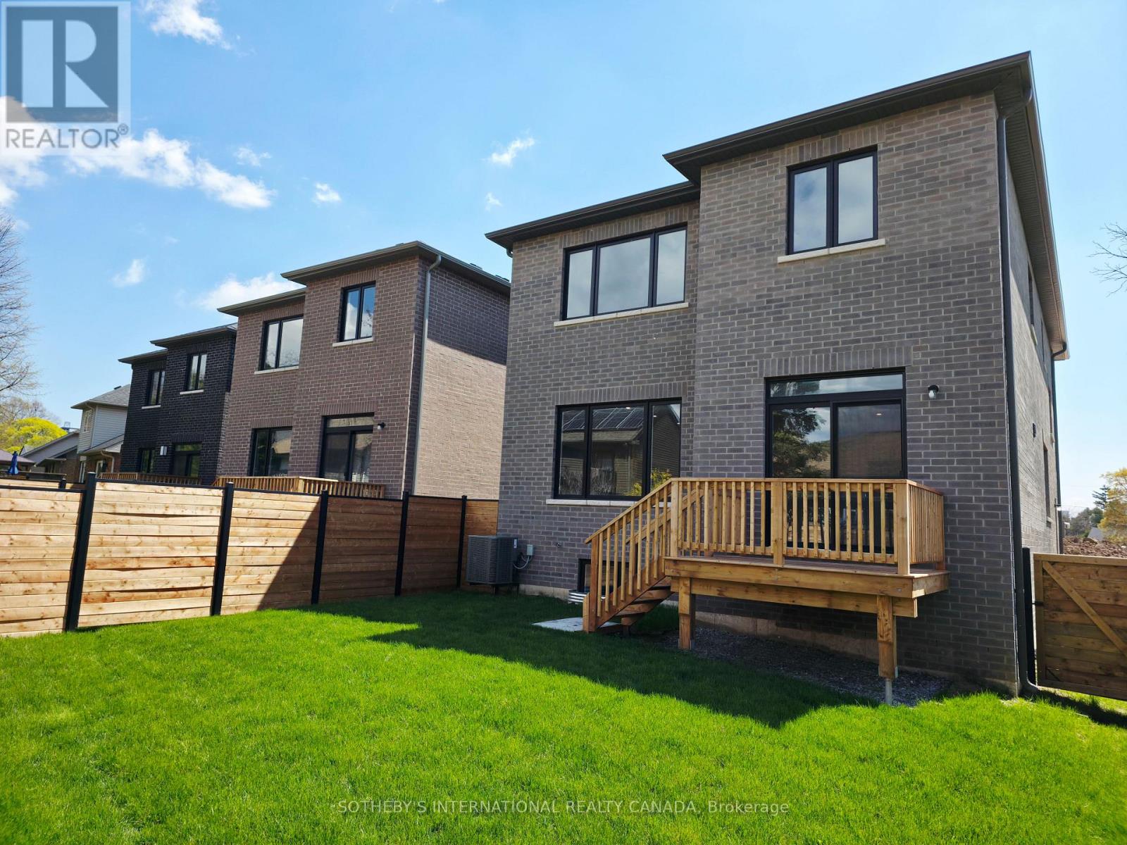 516 Markay Common, Burlington, Ontario  L7S 0A6 - Photo 18 - W13153676