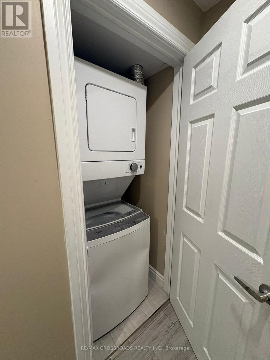 Lower - 36 Kimborough Hollow, Brampton, Ontario  L6Y 0Z1 - Photo 11 - W13153744