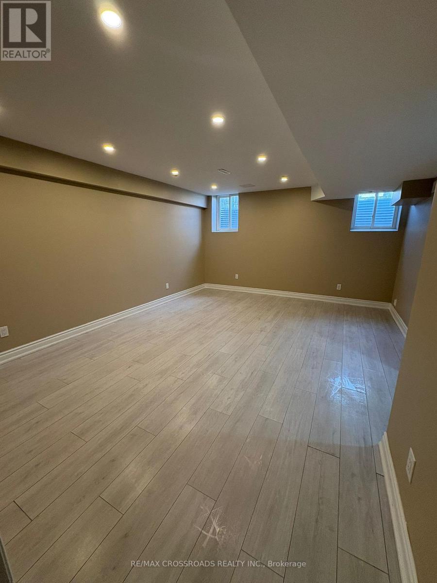 Lower - 36 Kimborough Hollow, Brampton, Ontario  L6Y 0Z1 - Photo 4 - W13153744