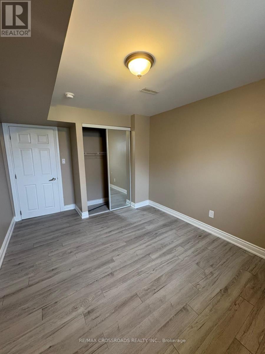 Lower - 36 Kimborough Hollow, Brampton, Ontario  L6Y 0Z1 - Photo 7 - W13153744