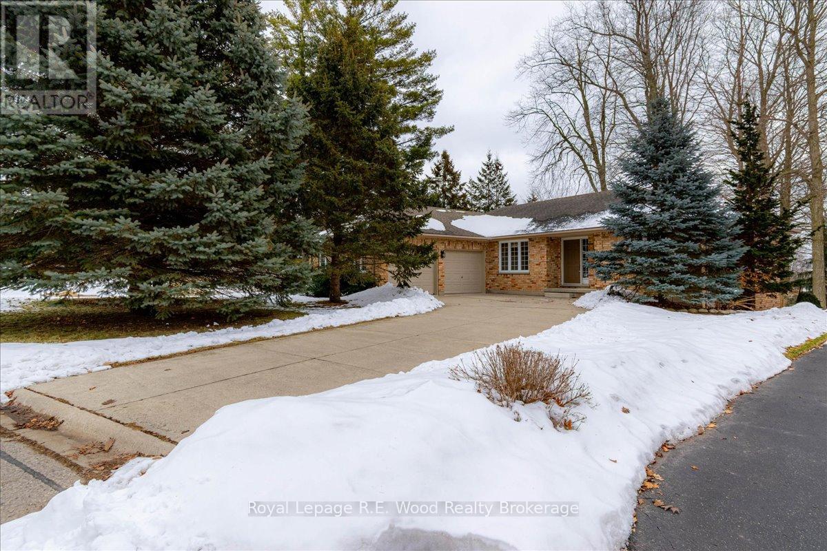 27 Woodside Drive, Tillsonburg, Ontario  N4G 5P9 - Photo 2 - X12822968