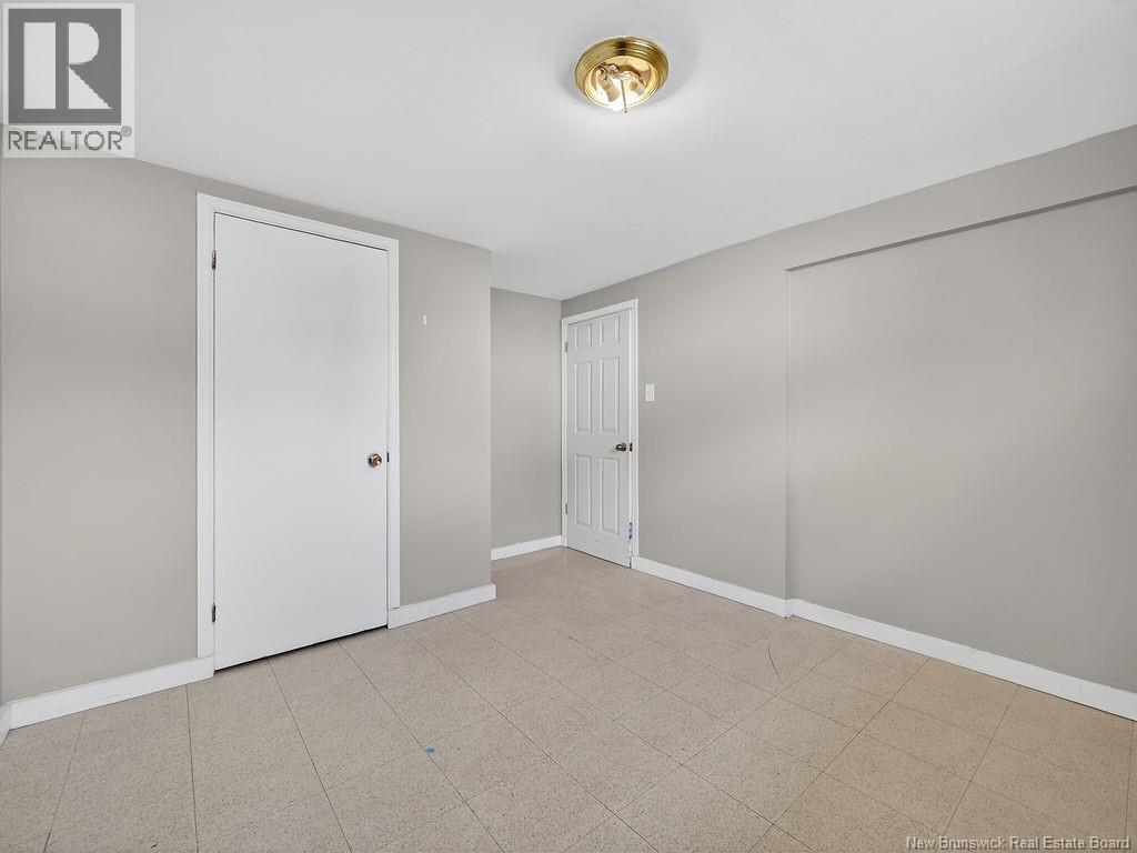 242 Broadway Street, Moncton, New Brunswick  E1A 3Y6 - Photo 25 - NB139871