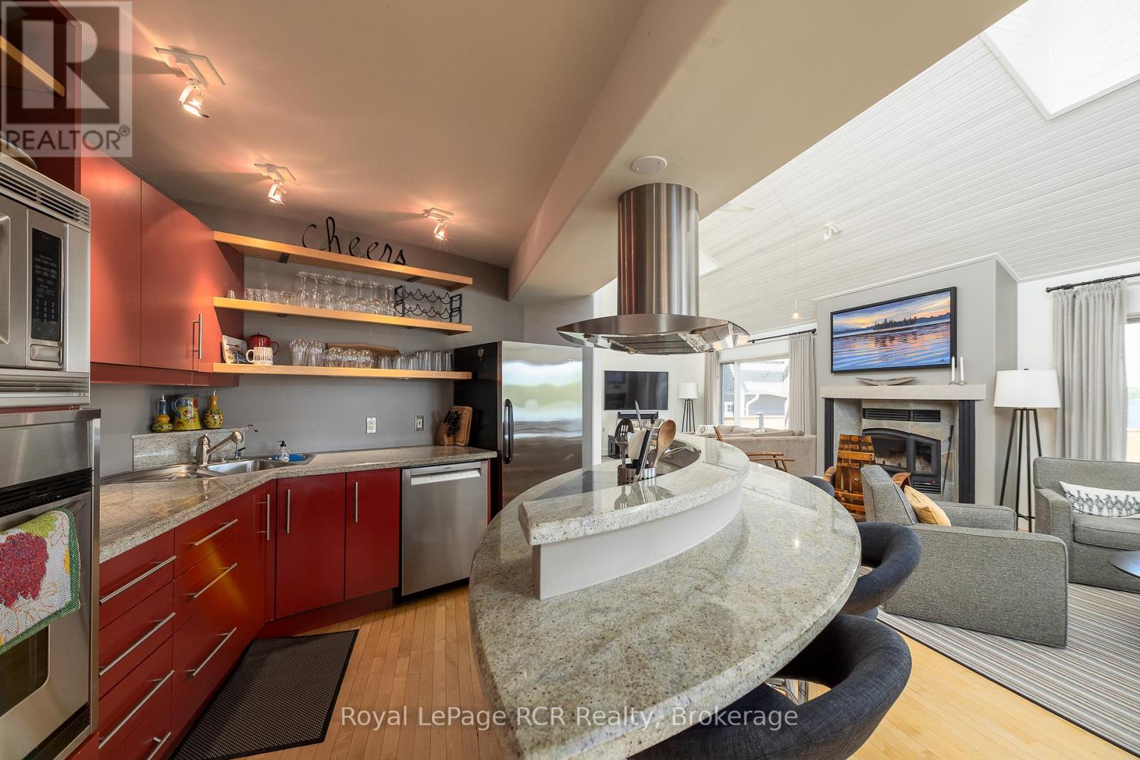 109 Island View Drive, Grey Highlands, Ontario  N0C 1E0 - Photo 11 - X12794436