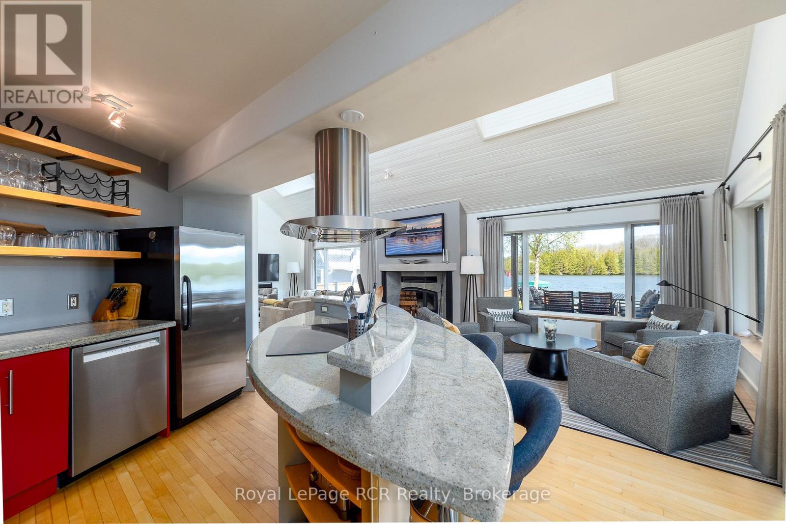 109 Island View Drive, Grey Highlands, Ontario  N0C 1E0 - Photo 12 - X12794436
