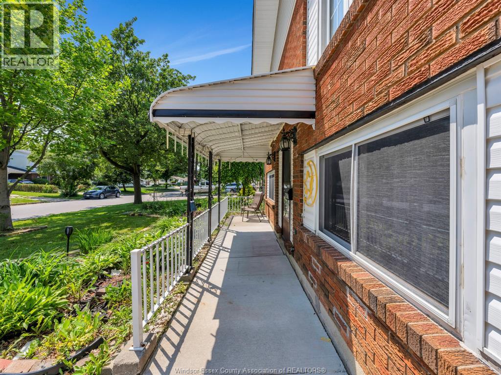 10670 Lambeth Road, Windsor, Ontario  N8R 1C9 - Photo 7 - 26011682